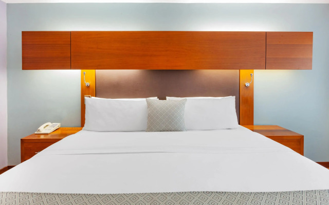 TRYP by Wyndham Guayaquil Airport