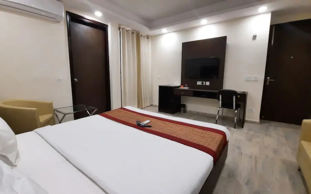 Hotel Sai Village Cyber Park