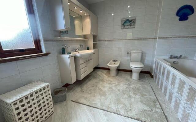 Relax at the Blue Spa House in the Highlands