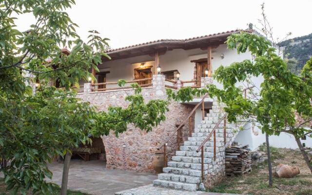 ARADENA TRADITIONAL House 1