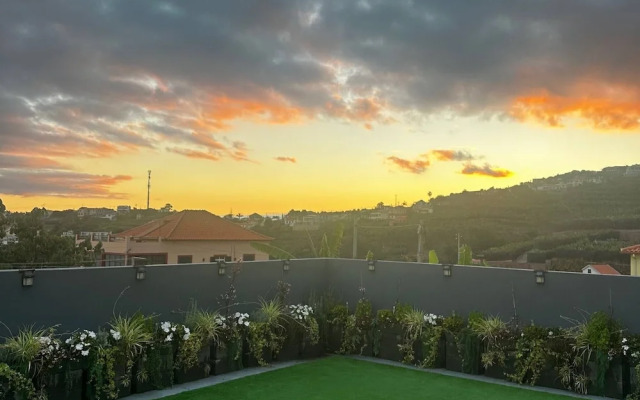 Miguel's Seaview Corner