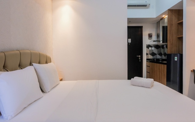 Simply Minimalist Studio at Casa De Parco Apartment – Guest Rooms – Legok