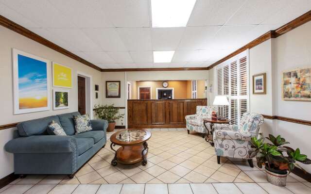 Days Inn by Wyndham Natchez