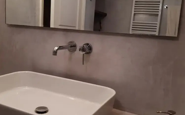 The Elegant Summer House