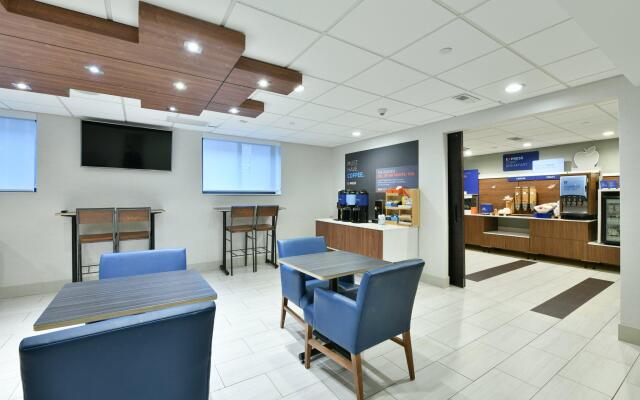 Country Inn & Suites by Radisson, Staten Island