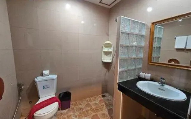 ZEN Rooms Nanai Soi 2