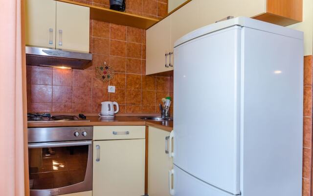 Apartments and Rooms Darinka