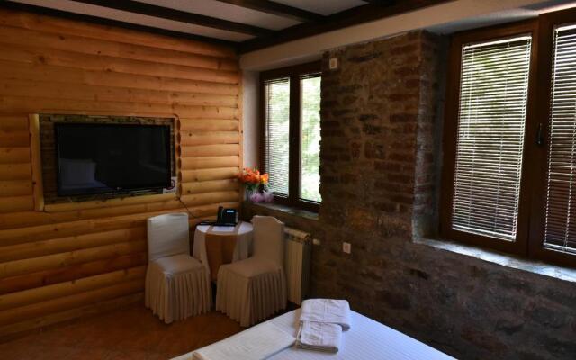 Canyon Matka Hotel