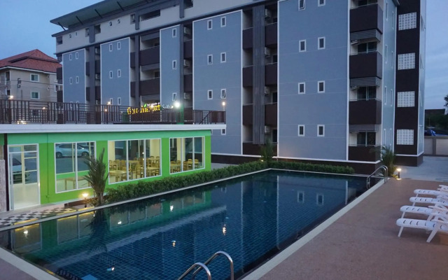 Gold Airport Suites