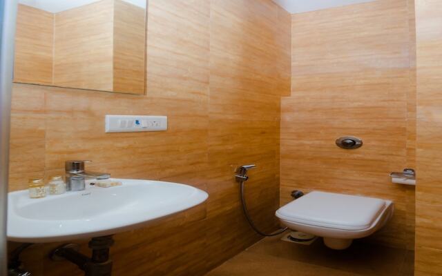 Capital O 29704 Regal International