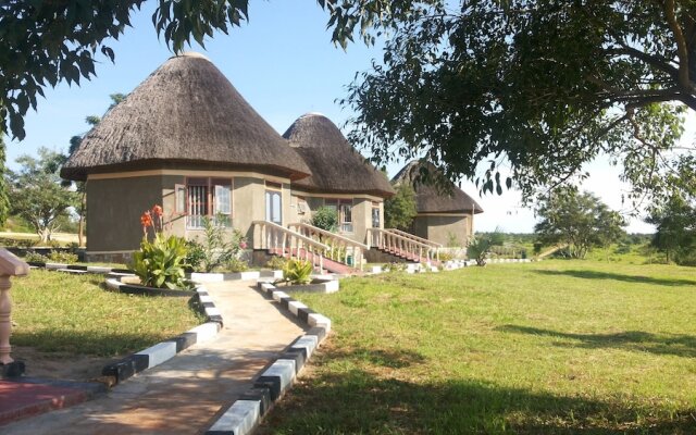 Parkside Safari Lodge