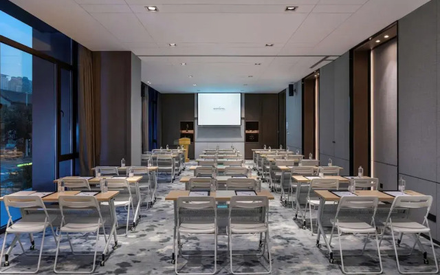 Ji Hotel (Tianjin Drum Tower)