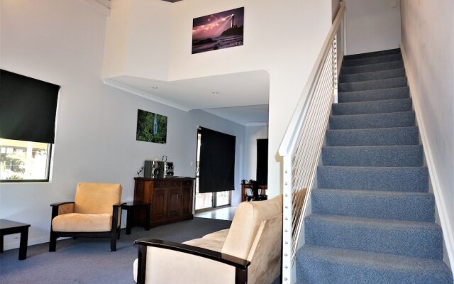 Ningaloo Breeze Villa 2