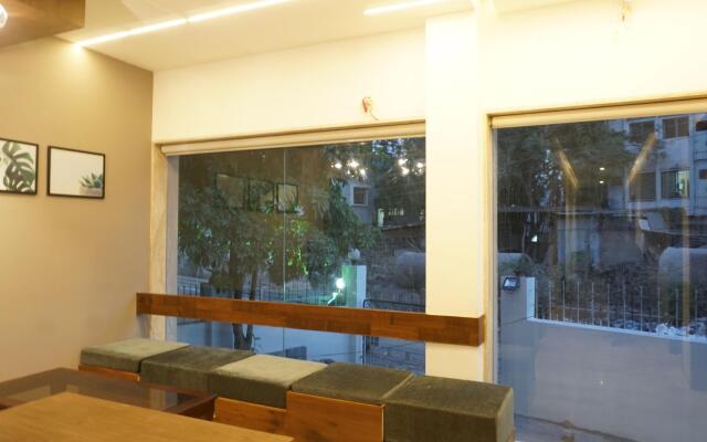 OYO Flagship 30164 Hotel Shivshakti