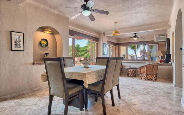Ocean View 2Br Condo-balcony-beach-pool - 204