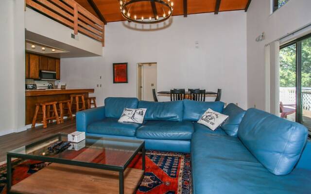 Mountain Top Retreat-1834 by Big Bear Vacations