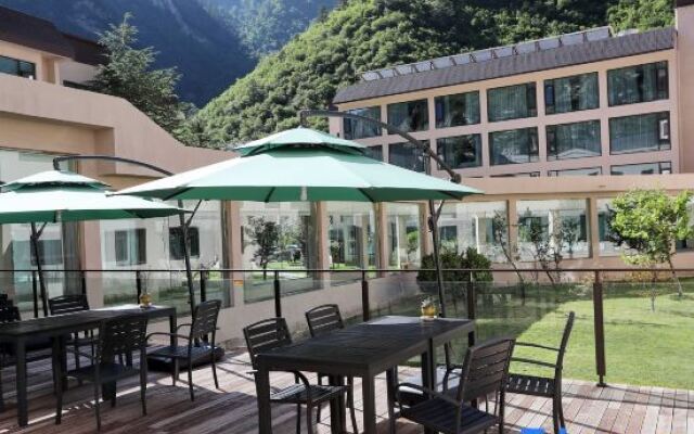 Qianhe International Hotel