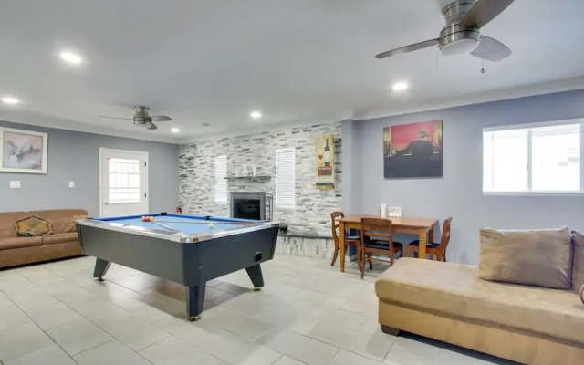 Ultimate Phoenix Group Getaway: Patio + Pool!