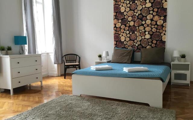 Budget Apartment by Hi5 - Rákóczi 24.