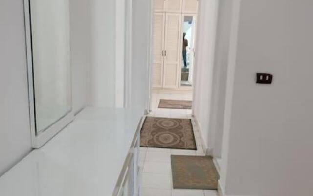 Lovely spacious five bedroom villa with a pool