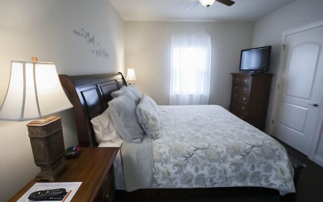 Branson Good Life Getaway - 2 Br Villa