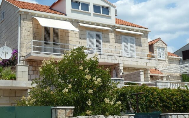 Villa Timy
