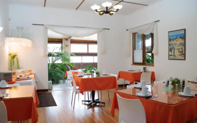 Haus Garnison Bed & Breakfast