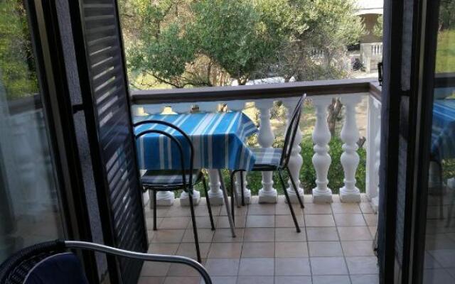 Apartments MINT Povljana - 50m from sandy beach