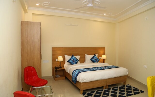 Fabhotel Aanya Suites
