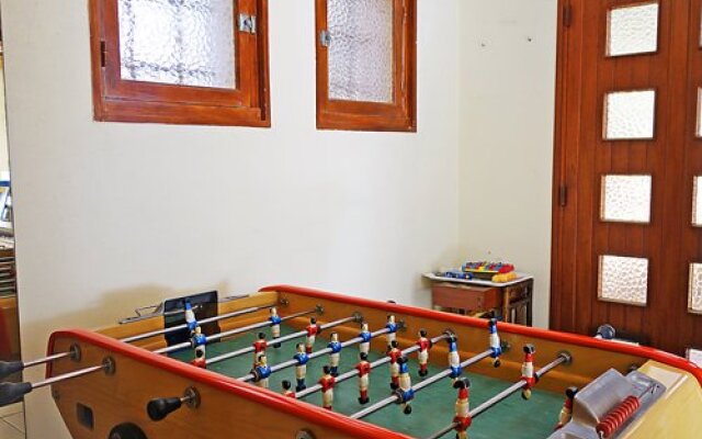 House Yu Fine Carnac