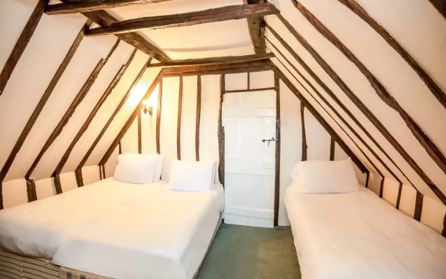 Hardwicke Arms Hotel