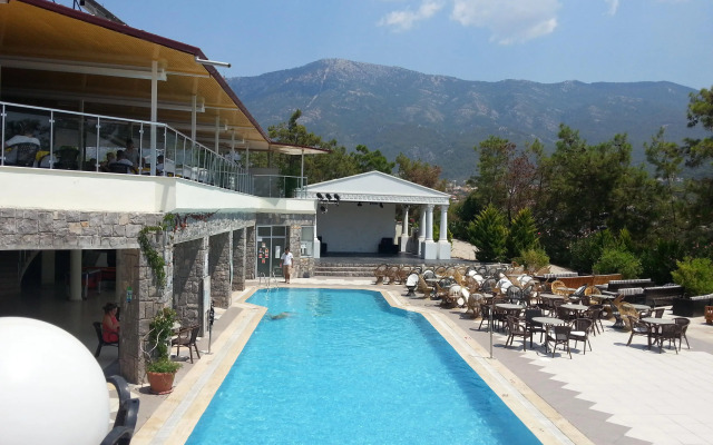 Nicholas Park Hotel