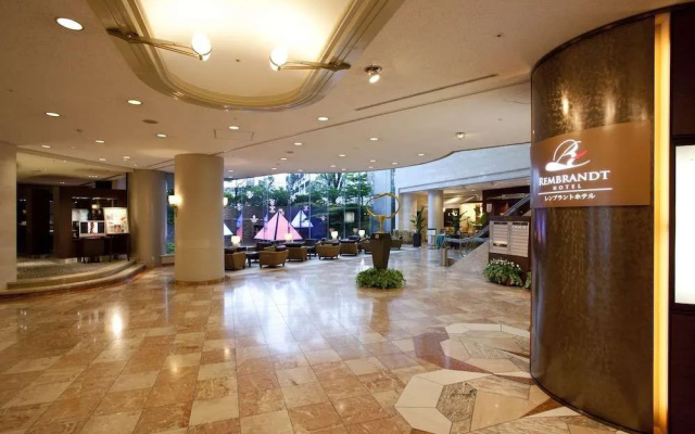 Toyo – Lobby – Oita