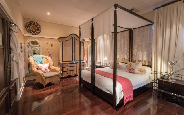 Hout Bay Manor