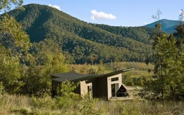 The Buckland - Studio Retreat