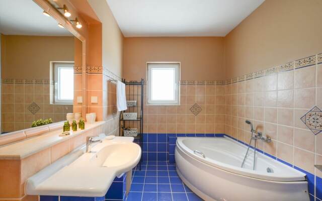 Nautilus Villa with private pool