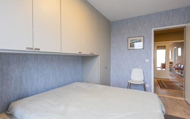 Apartment With a Nice Terrace