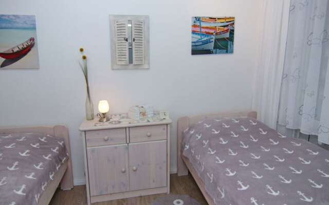 Sea View E&J Paul Comfortable Vacation Home