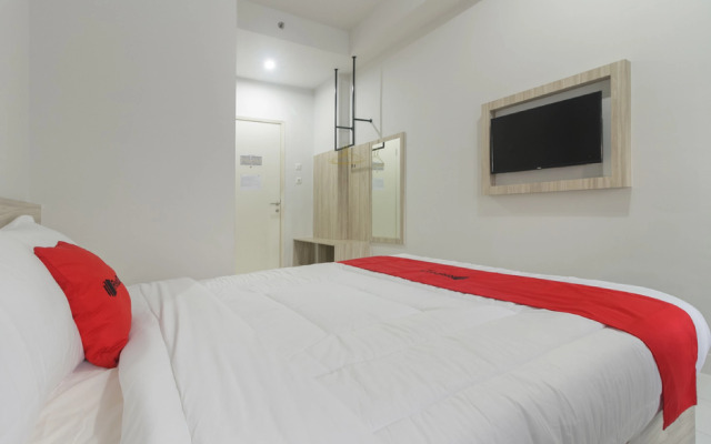 RedDoorz Apartment @ Dramaga Tower