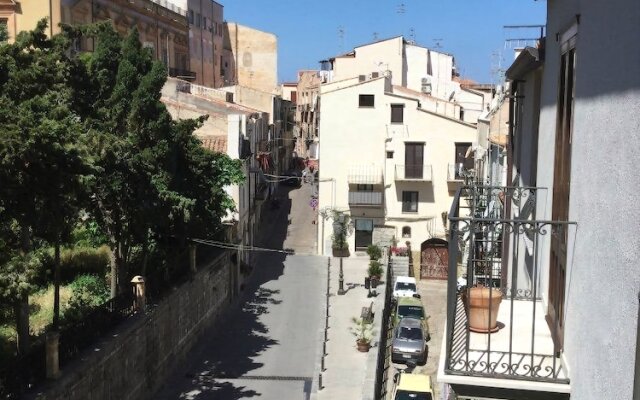 Balcone Sugli Scogli