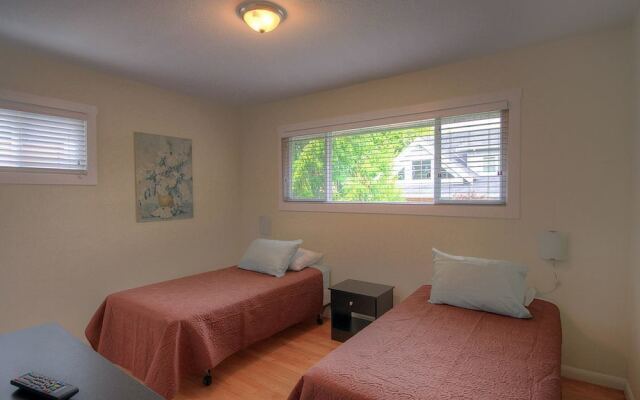 Beach Access Kelowna Rental Home Upper Unit by KVR