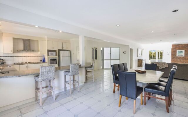 Serendipity - Large Family Home