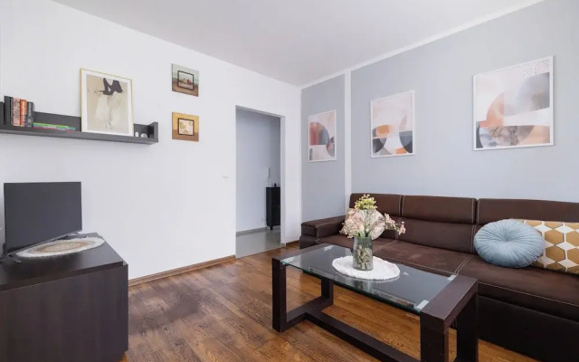Działkowa Apartment Chorzów by Renters