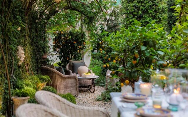 Casa Vanny, an Apartment with Private Garden