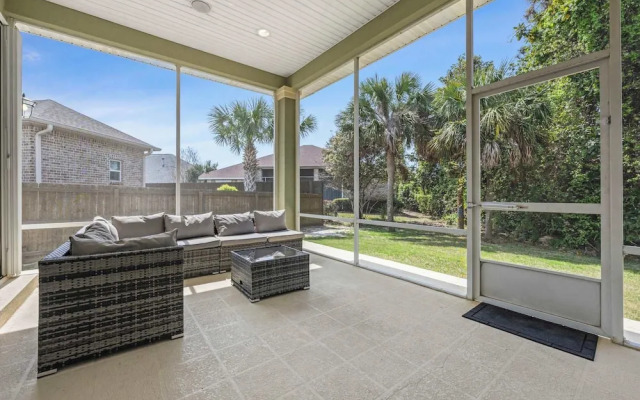 Private Beach & Community Pool