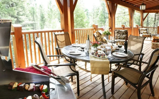 Headwaters Lodge at Eagle Ranch Resort