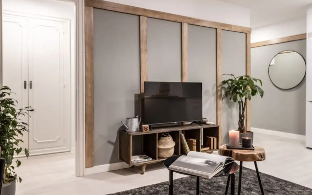 Beraldi - 1 Bedroom and Shared Pool in Trafalgar