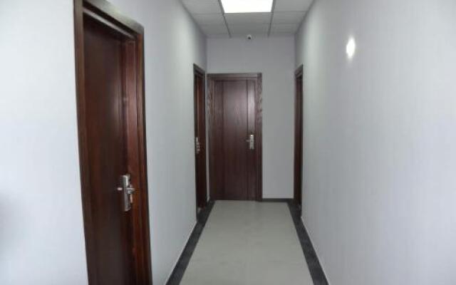 3 Rooms on Feristsvaleba
