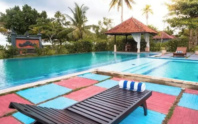 Beach Rock Resort Belitung