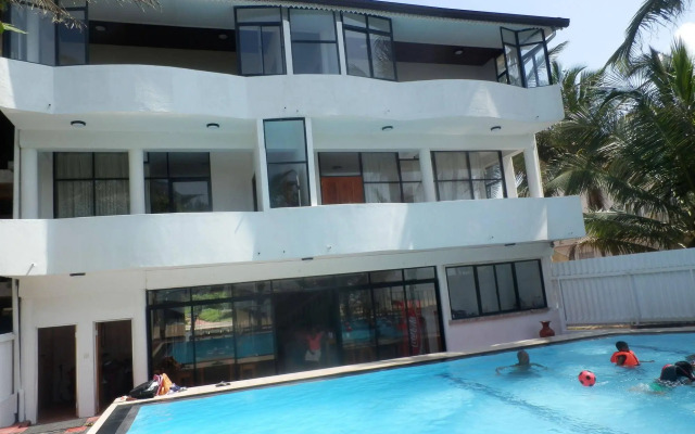 Lanka Beach Hotel